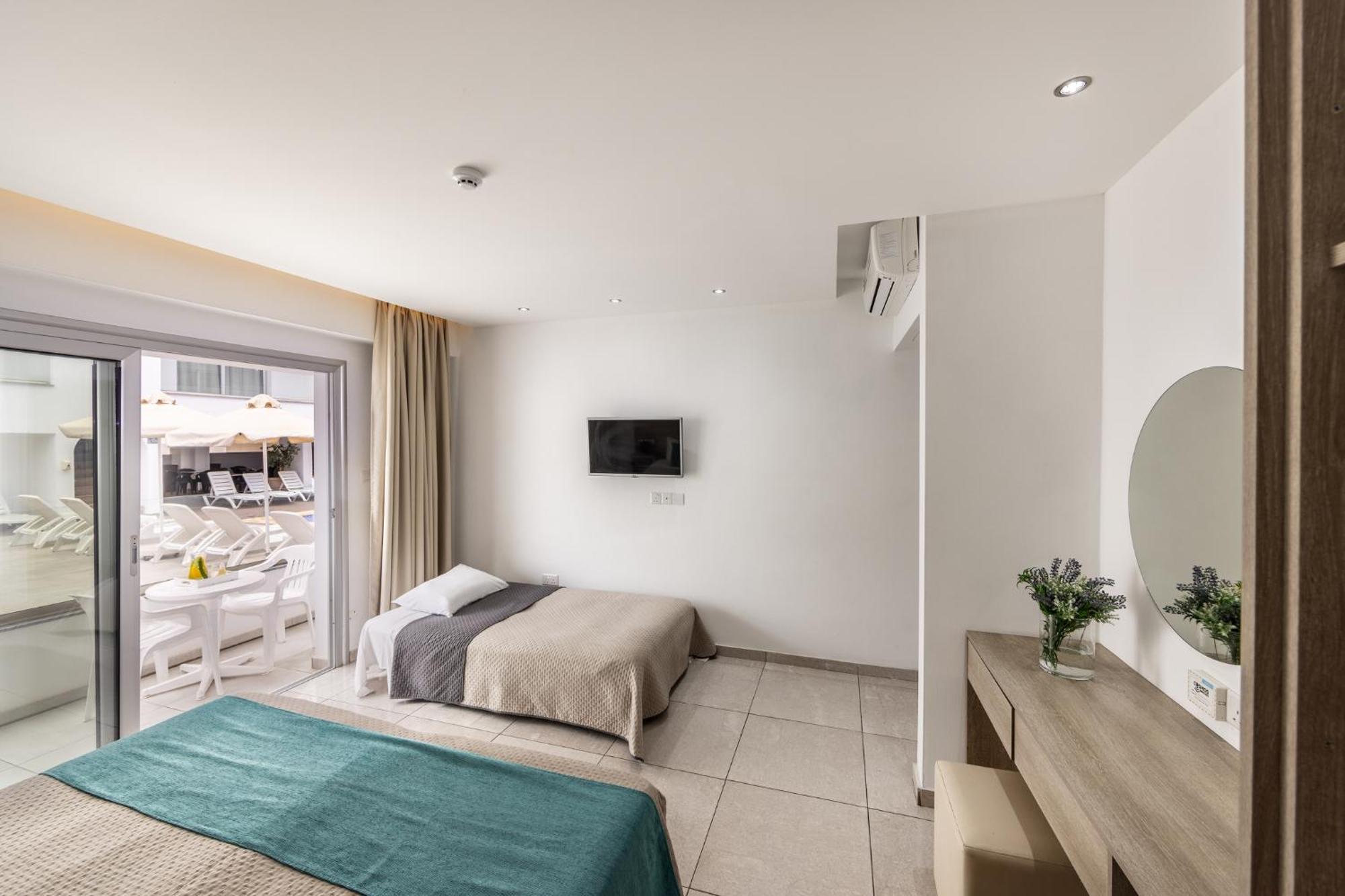 Milea Hotel アヤナパ 部屋 写真