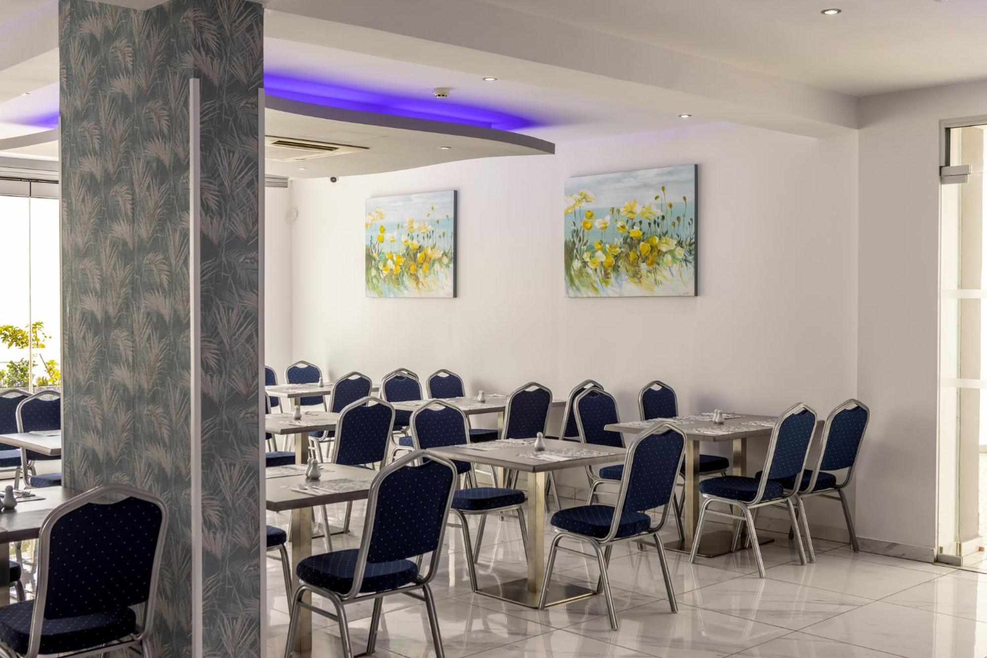 Milea Hotel アヤナパ エクステリア 写真
